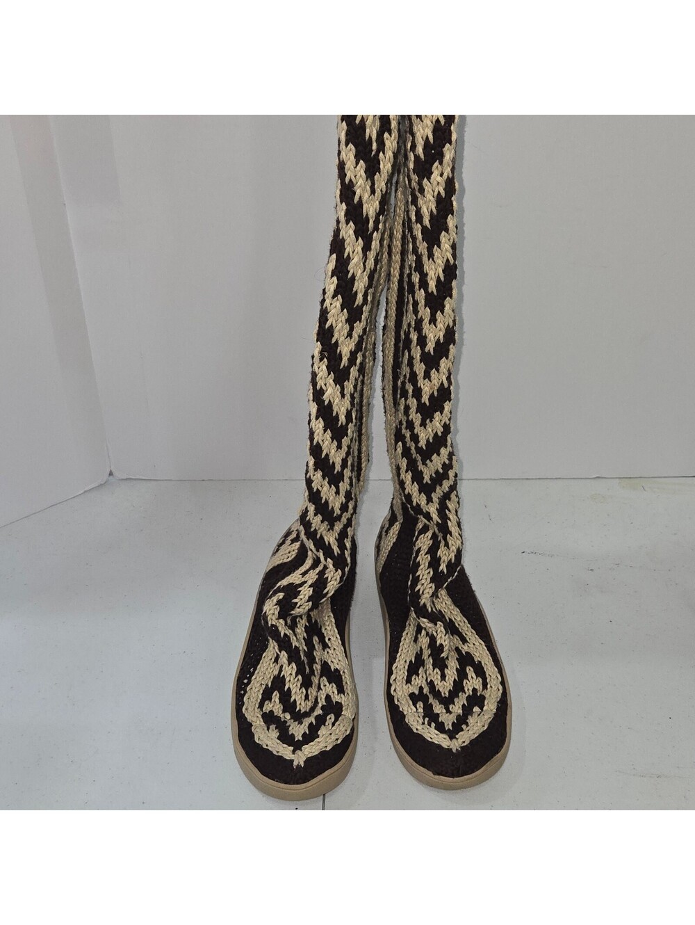Gypsyz Women's US 6/EU 36 Tall Knit Pattern Thigh High Socks Boots Brown Cream